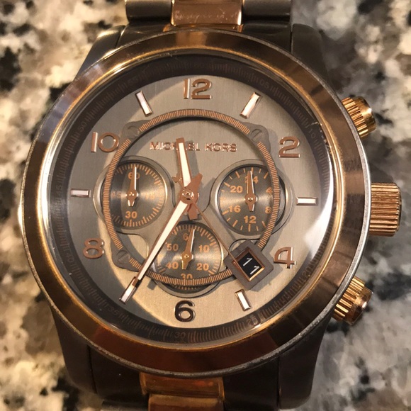 Men’s Michael Kors Watch - Picture 2 of 5